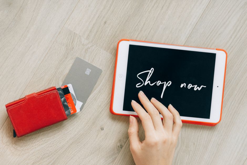 Close-up of a digital shopping theme with a tablet and credit cards, highlighting a modern retail experience. — how to setup TikTok shop